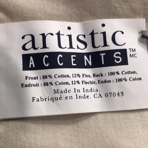 Table Runner - Picture 5 of 6